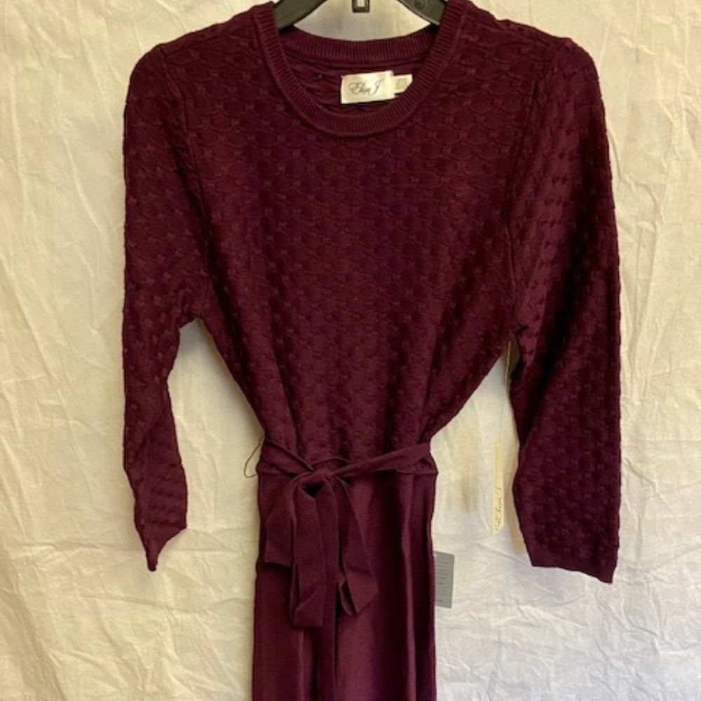 Eliza J Wine LS Knit Dress Sz Medium